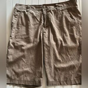 PRANA mens size 34 adventure shorts